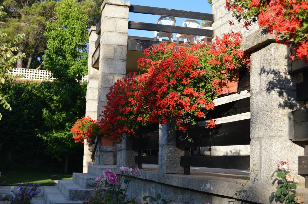 Posada Rural La Flor Las Navas del Marqués Exterior foto